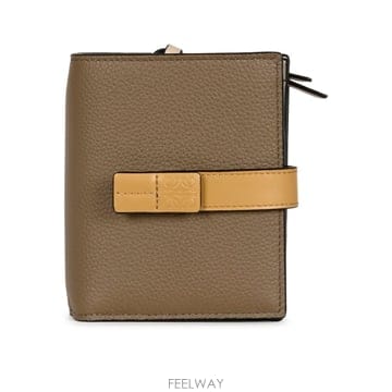 Loewe �δ��� LOEWE �ο��� ������ �����δ��� LOEWE �ο��� ������ ����
