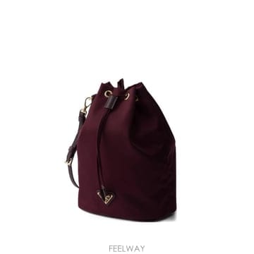 PRADA ���Ϲ�� ����� �����Ϸ� ��ν�Ʈ�� ��Ŷ ����Ϲ�� ����� �����Ϸ� ��ν�Ʈ�� ��Ŷ ��