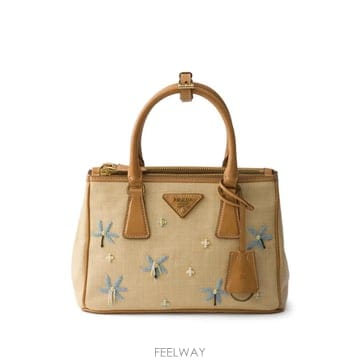 PRADA ���Ϲ�� ����� �������� ���� ĵ���� �� ���� �ڼ� ����Ϲ�� ����� �������� ���� ĵ���� �� ���� �ڼ� ��