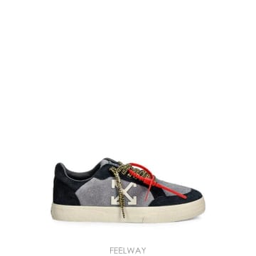 Off White ���Ϲ�� ����ȭ��Ʈ �ַο� ��ġ �г� ����Ŀ����Ϲ�� ����ȭ��Ʈ �ַο� ��ġ �г� ����Ŀ��