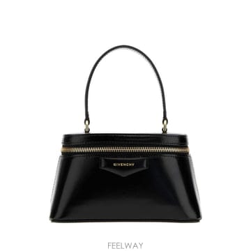Givenchy 26FW ����� ��Ƽ���� ���Ƽ �� BB60QMB13A 001 Black26FW ����� ��Ƽ���� ���Ƽ �� BB60QMB13A 001 Black
