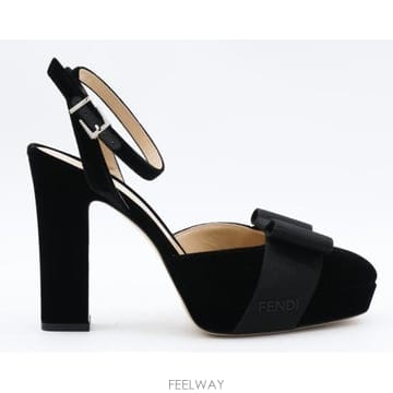 FENDI 26FW ��� �� ������ 8J9155 B189F1OS5 NERO26FW ��� �� ������ 8J9155 B189F1OS5 NERO