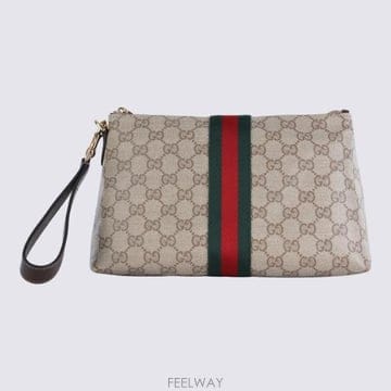 GUCCI 26FW ���� �� ������ GG �Ŀ�ġ 875821 FAF798547 BEIGE26FW ���� �� ������ GG �Ŀ�ġ 875821 FAF798547 BEIGE