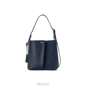 Loewe 26FW �ο��� �̵�� ���ٿ� ��Ŷ�� A418WRPX01 5544 DEEP NAVY26FW �ο��� �̵�� ���ٿ� ��Ŷ�� A418WRPX01 5544 DEEP 