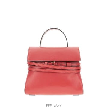 Moschino 26FW ��Ű�� ��Ʈ�� MC4163PP1P262MOOA0 500 Rosso26FW ��Ű�� ��Ʈ�� MC4163PP1P262MOOA0 500 Rosso