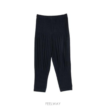 Issey Miyake 26FW �ȹ� �ø��� �̼��� �̾��� ��Ʈ����Ʈ ���� HP69JF551 75 NAVY26FW �ȹ� �ø��� �̼��� �̾��� ��Ʈ����Ʈ ���� HP69JF5