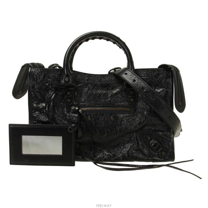 Balenciaga �� ��Ƽ �� ���� / 865762 2ACFH 1000�� ��Ƽ �� ���� / 865762 2ACFH 1000