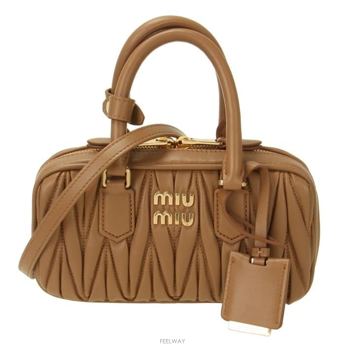 Miu Miu �Ƹ�ī�� ���׶�� ���� ���� �̴� �� / 5BP088 AN88 F098L V OOO�Ƹ�ī�� ���׶�� ���� ���� �̴� �� / 5BP088 AN88 F098