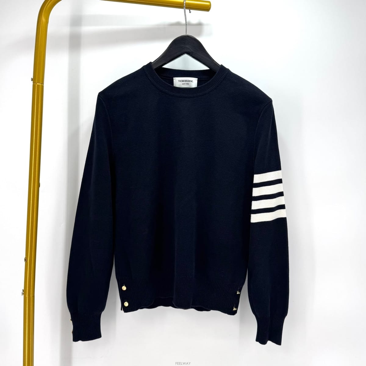 Thom Browne ����� �缱���� �ж�뽺Ƽġ ��Ʈ ���̺� (MKA202A)����� �缱���� �ж�뽺Ƽġ ��Ʈ ���̺� (MKA202A)