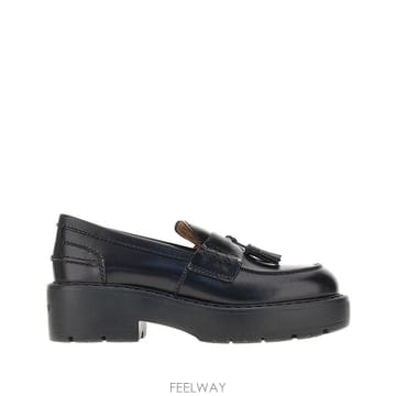26 F/W 미우미우 SPAZZOLATO 레더 로퍼 WITH TASS B0132360196