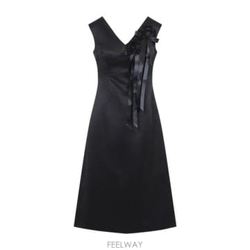 Simone Rocha 26FW �ø�λ� �̵� ���ǽ� 7498R 0262 BLACK26FW �ø�λ� �̵� ���ǽ� 7498R 0262 BLACK