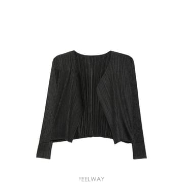 Issey Miyake 26FW �ø����ø��� ����콺 PP68JO106 15 BLACK26FW �ø����ø��� ����콺 PP68JO106 15 BLACK