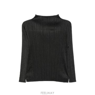 Issey Miyake 26FW �ø����ø��� ����콺 PP68JK104 15 BLACK26FW �ø����ø��� ����콺 PP68JK104 15 BLACK