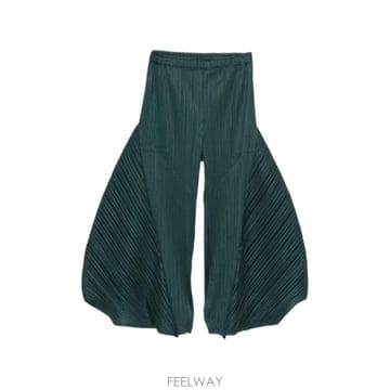 Issey Miyake 26FW �ø����ø��� ũ�� ���� PP68JF145 69 GREEN26FW �ø����ø��� ũ�� ���� PP68JF145 69 GREEN