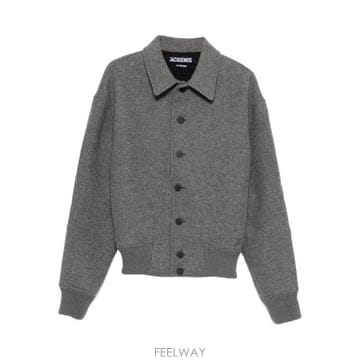 Jacquemus 26FW ��ũ���� ��Ʈ OUM00107BW00624 950 GREY26FW ��ũ���� ��Ʈ OUM00107BW00624 950 GREY