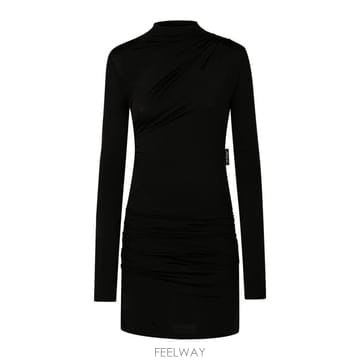 Off White 26FW ����ȭ��Ʈ �̵� ���ǽ� 2FU00522T W009 BLACK26FW ����ȭ��Ʈ �̵� ���ǽ� 2FU00522T W009 BLACK
