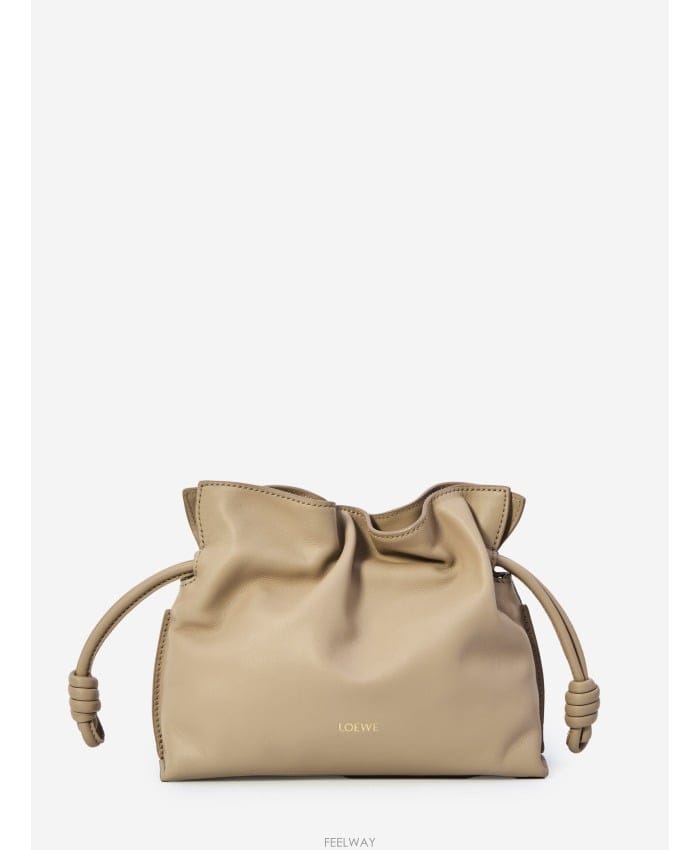 Loewe 26FW �ο��� ���� Flamenco Ŭ��ġ ����� [M] A411FC2XA6 215026FW �ο��� ���� Flamenco Ŭ��ġ ����� [M] A411FC2XA6