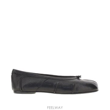 26 F/W 메종 마르지엘라 레더 타비 플랫슈즈 S58WZ0127T8 B0132359844