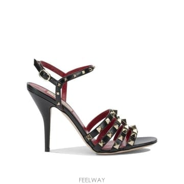 Valentino 26FW �߷�Ƽ�� ����ٴ� �� ������ 9W2S0PV5JDW0NO Black26FW �߷�Ƽ�� ����ٴ� �� ������ 9W2S0PV5JDW0NO Black