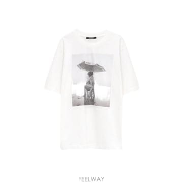 Jacquemus 26FW ��ũ���� ���� Ƽ���� TSU00350AJ00289 1OR OPTIC WHITE PRINT PLAGE26FW ��ũ���� ���� Ƽ���� TSU00350AJ00289 1OR OPTIC WH