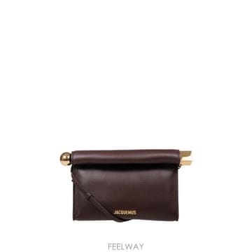 Jacquemus 26FW ��ũ���� Ŭ��ġ �Ŀ�ġ BAW00472AC27L14 890 MIDNIGHT BROWN26FW ��ũ���� Ŭ��ġ �Ŀ�ġ BAW00472AC27L14 890 MIDNIG