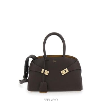 Ferragamo 26FW ����䷹ ��󰡸� ��Ʈ�� 2156080777524 Brown26FW ����䷹ ��󰡸� ��Ʈ�� 2156080777524 Brown