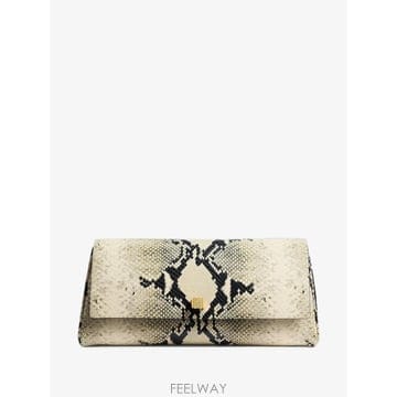 Khaite 26 FW ī��Ʈ ������ũ ��Ų �÷� Ŭ��ġ H3033803121 TP46060106326 FW ī��Ʈ ������ũ ��Ų �÷� Ŭ��ġ H3033803121 TP4