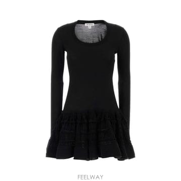 Alaia 26SS �˶��̾� ���ǽ� AA9R2867K164C 995 Black26SS �˶��̾� ���ǽ� AA9R2867K164C 995 Black