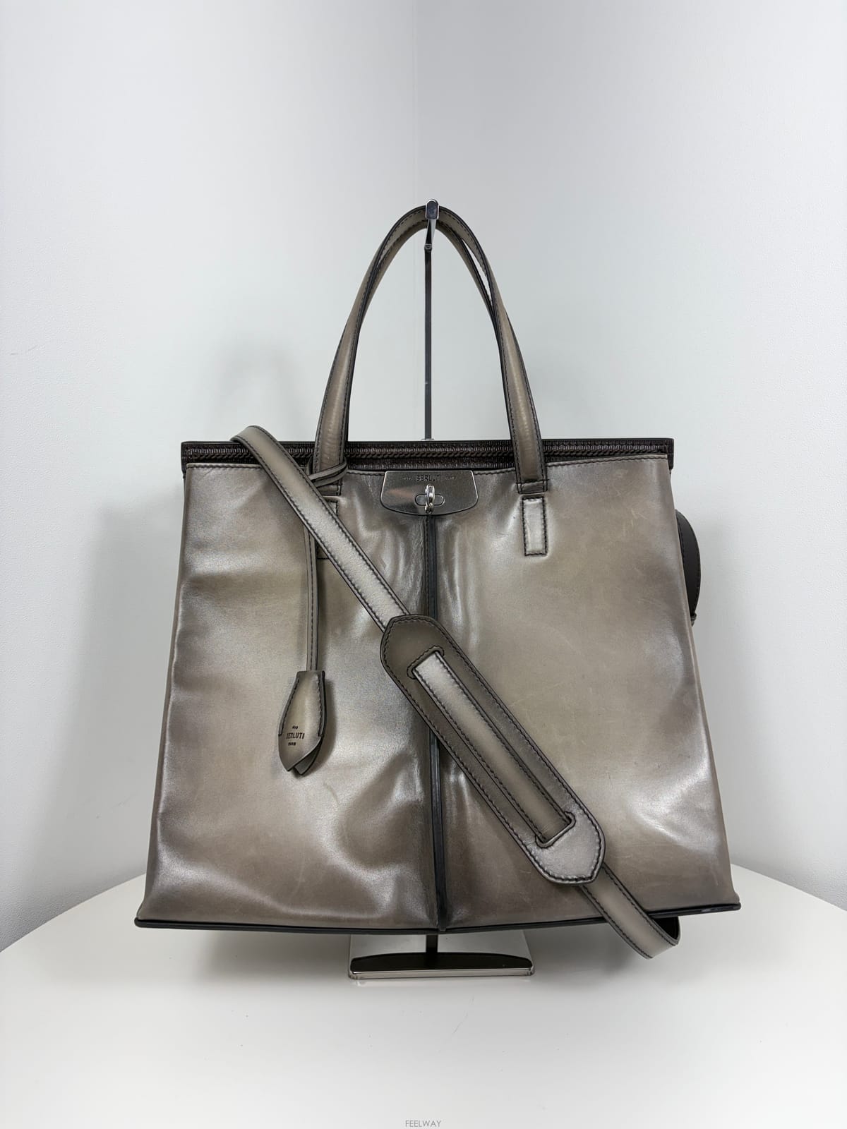 Berluti ����Ƽ ��Ƽ 38 ��Ʈ�� ũ�ν��麧��Ƽ ��Ƽ 38 ��Ʈ�� ũ�ν���