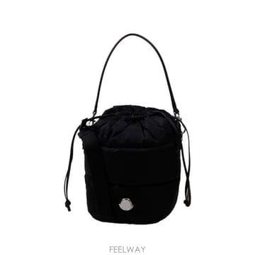 26FW 몽클레어 카라독 워터 리펠런트 버킷백 5I00002 M6275 999 BLACK