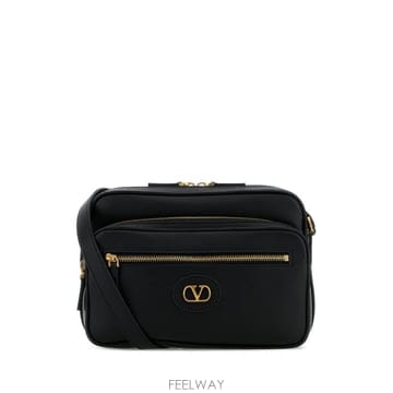 Valentino 26SS �߷�Ƽ�� ����ٴ� ũ�ν��� 8Y2B0S96RBN 0NO NERO26SS �߷�Ƽ�� ����ٴ� ũ�ν��� 8Y2B0S96RBN 0NO NERO