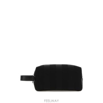 FENDI 26FW ��� Ŭ��ġ �Ŀ�ġ 7N0170B110 F0GXN BLACK26FW ��� Ŭ��ġ �Ŀ�ġ 7N0170B110 F0GXN BLACK