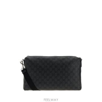 GUCCI 26FW ���� Ŭ��ġ �Ŀ�ġ A002KXFAF8R 1000 BLACKBLACKBLACK26FW ���� Ŭ��ġ �Ŀ�ġ A002KXFAF8R 1000 BLACKBLACKBLA