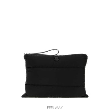 Moncler 26FW ��Ŭ���� Ŭ��ġ �Ŀ�ġ L209A6B00001M7451 999 BLACK26FW ��Ŭ���� Ŭ��ġ �Ŀ�ġ L209A6B00001M7451 999 BLAC