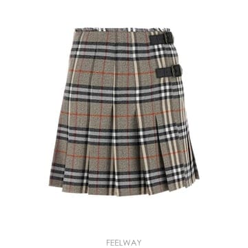 Burberry 25FW ������ �ڼ� �� ��ĿƮ 8113042 C3142 CRATERDKCHARCOALC25FW ������ �ڼ� �� ��ĿƮ 8113042 C3142 CRATERDKCHARC