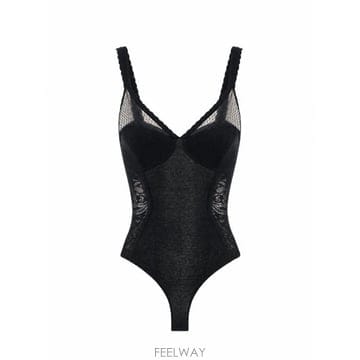 Elisabetta Franchi 26FW �����ں�Ÿ����ġ �ٵ��Ʈ Ƽ���� BK07Q66E2 110 NERO S26FW �����ں�Ÿ����ġ �ٵ��Ʈ Ƽ���� BK07Q66E2 110 NE