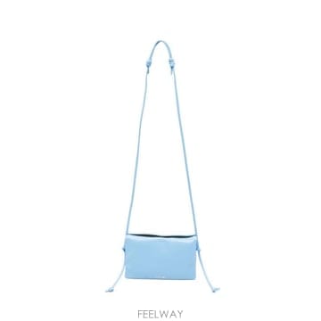 CELINE 26SS ������ Ʈ���� �÷��� ������ ����Ų 10P86 2O8607SB LIGHT BLUE26SS ������ Ʈ���� �÷��� ������ ����Ų 10P86 2O8607SB