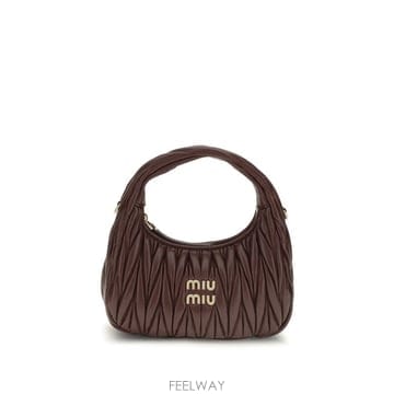Miu Miu �ؿ� ���¸���� SS27 �̿�̿� ���� �ϵ鷯 ȣ�� �ڵ�� 5BC125VOOYAN88_F0007�ؿ� ���¸���� SS27 �̿�̿� ���� �ϵ鷯 ȣ�� �ڵ�� 