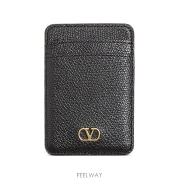 Valentino 26 FW �߷�Ƽ�� ����ٴ� ���̷ΰ� �ñ״�ó ���� ī��Ȧ�� WP0BD4ZFB TP46070213926 FW �߷�Ƽ�� ����ٴ� ���̷ΰ� �ñ״�ó ���� ī��Ȧ