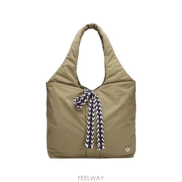 26 FW 아디다스 클롯 패딩 토트 백 KG4259 TP460701417
