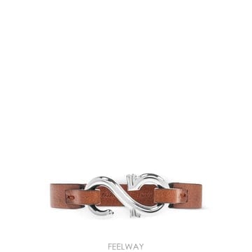 Ferragamo ���Ϲ�� ��󰡸� ��ġ�� ī�� ���� �극�̽������Ϲ�� ��󰡸� ��ġ�� ī�� ���� �극�̽���