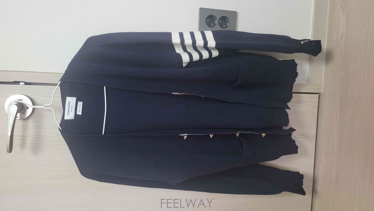 ��ǰ����, ��ǰ��ǰ | �����|Thom Browne, �ȳ��ϼ��� �����Ե�  ����� ��ǰ ������Ź�帳�ϴ� 