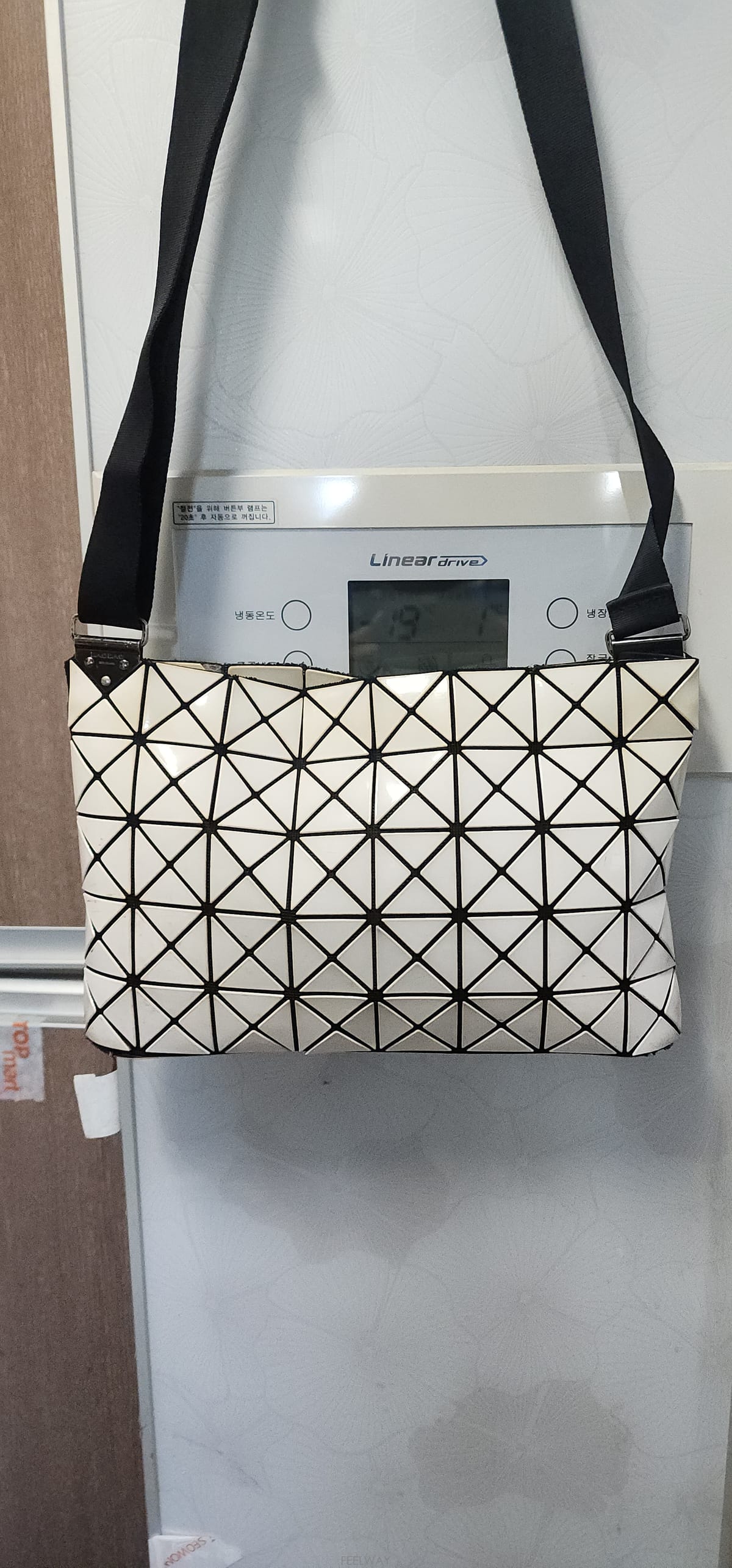 ��ǰ����, ��ǰ��ǰ | �̼��� �̾���|Issey Miyake, �ٿ��ٿ� ũ�ν��� 