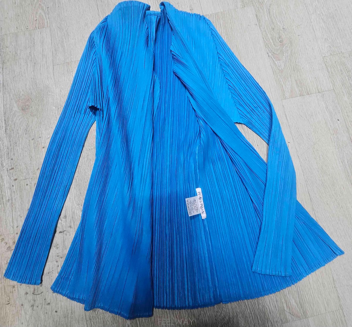 ��ǰ����, ��ǰ��ǰ | �̼��� �̾���|Issey Miyake, ��ǰ���� 