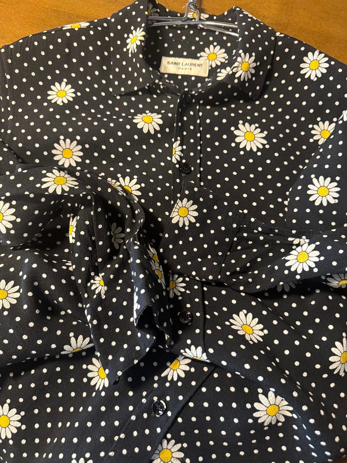 ��ǰ����, ��ǰ��ǰ | ���ζ�|Saint Laurent, ���ζ� ���� ����ǰ Ȯ��