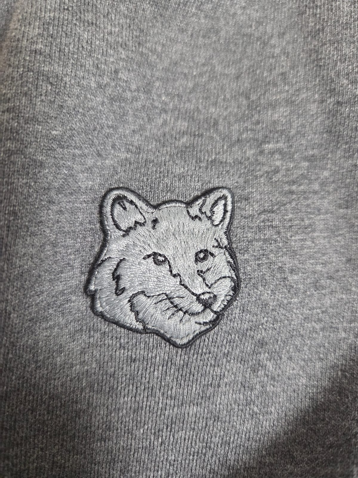 ��ǰ����, ��ǰ��ǰ | ����Ű����|Maison Kitsune, ����Ű���� �ĵ����� ����ǰ ���� ���庾�ϴ�