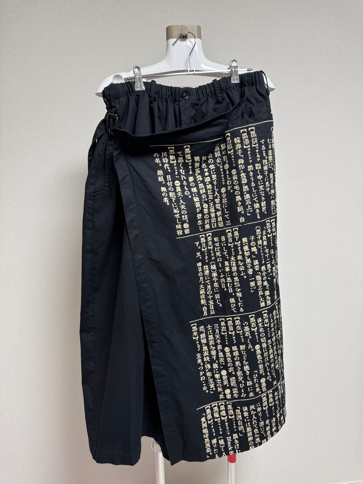 ��ǰ����, ��ǰ��ǰ | ���� �߸�����|Yohji Yamamoto, ���� �߸����� ���� ��ǰ ����