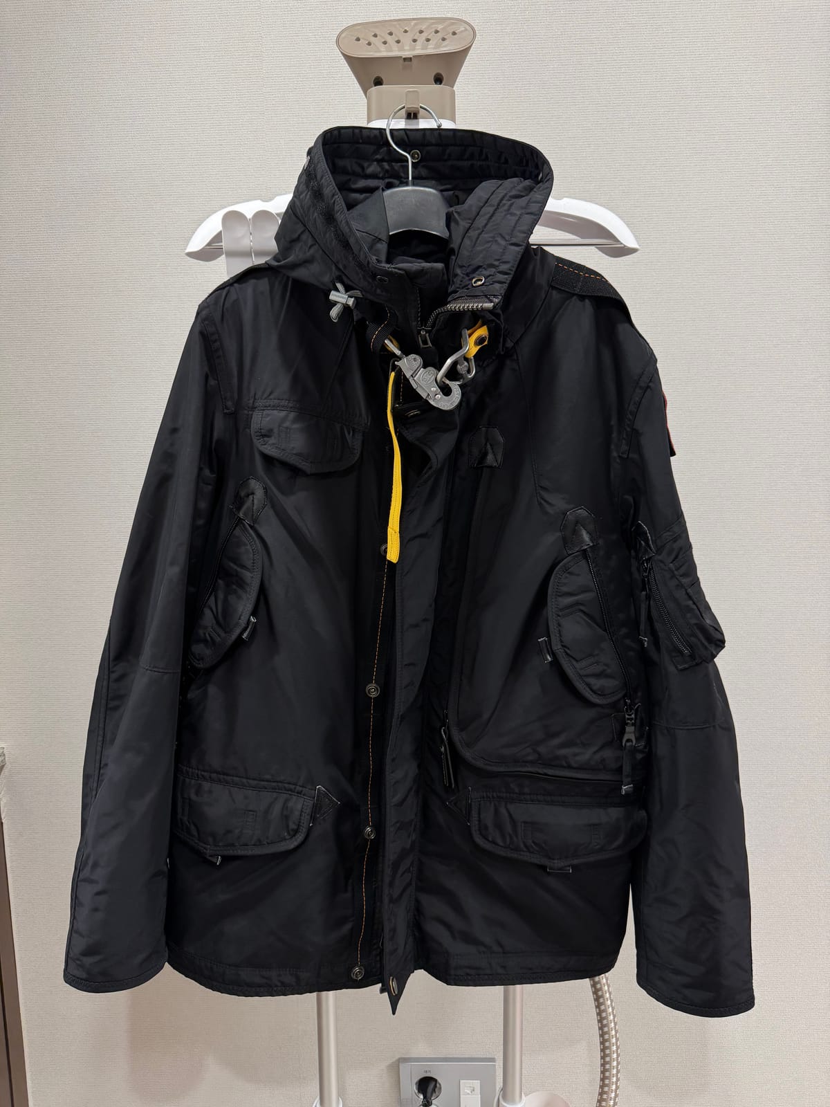��ǰ����, ��ǰ��ǰ | �Ķ����۽�|Parajumpers, �Ķ����۽� �е� ��ǰ ����