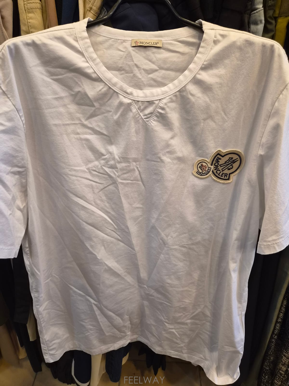 ��ǰ����, ��ǰ��ǰ | ��Ŭ����|Moncler, ��ǰ���ǵ帳�ϴ� 