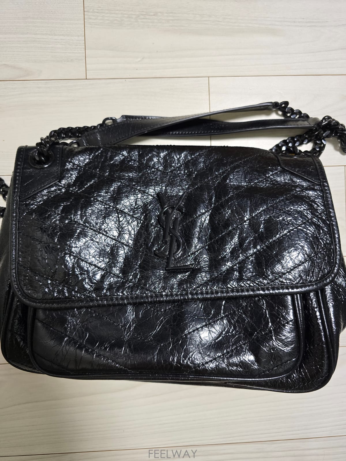��ǰ����, ��ǰ��ǰ | ���ζ�|Saint Laurent, ���ζ� ���� ��ǰ���� �帳�ϴ�